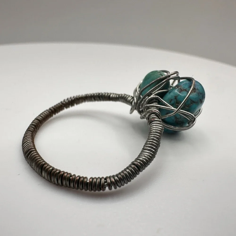 Vintage 90s Boho Silver Tone Wire Wrapped Turquoise Ring Women's Classic Jewelry
